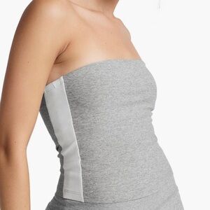 NEW Beyond Yoga Spacedye Stripe Crop Top in Silver Mist / Cloud White